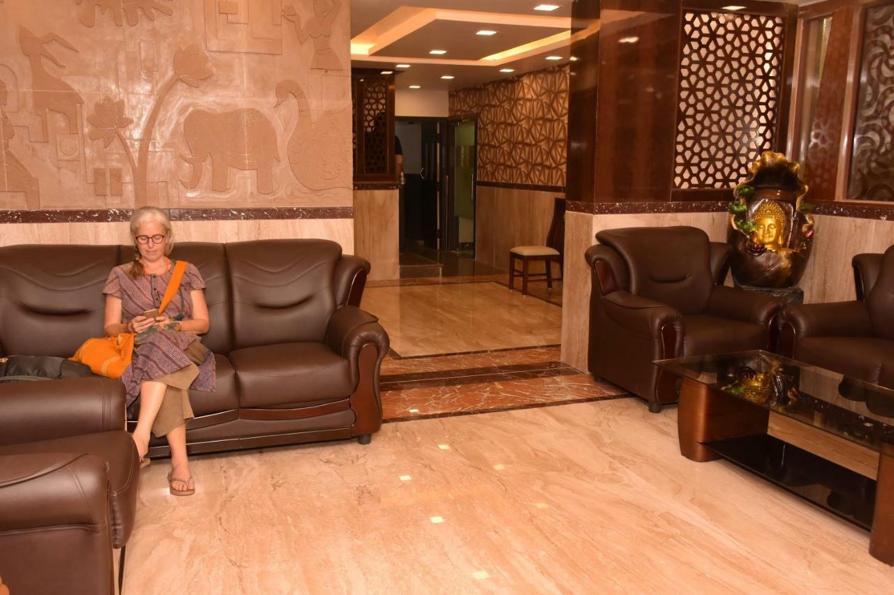 Sri Ram Hotel 티루넬벨리 외부 사진