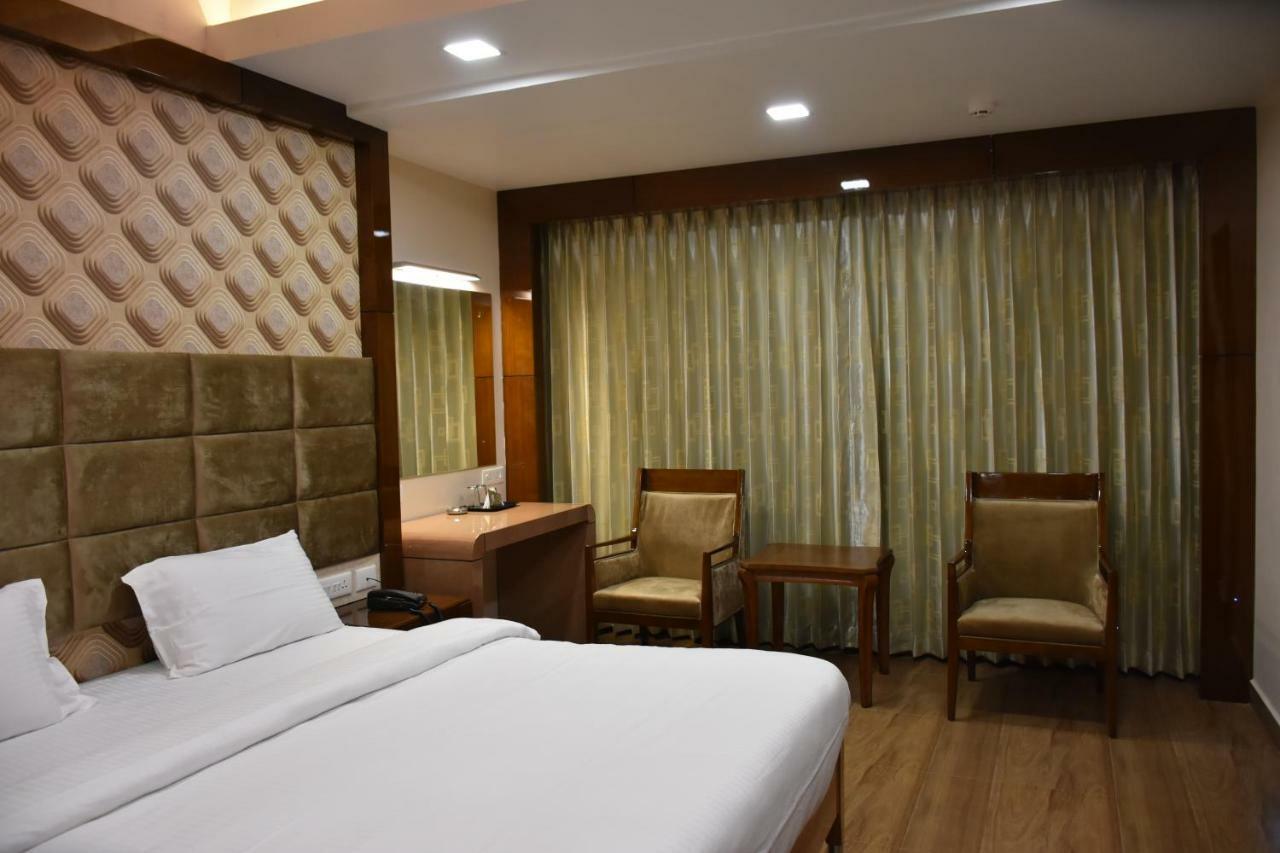 Sri Ram Hotel 티루넬벨리 외부 사진